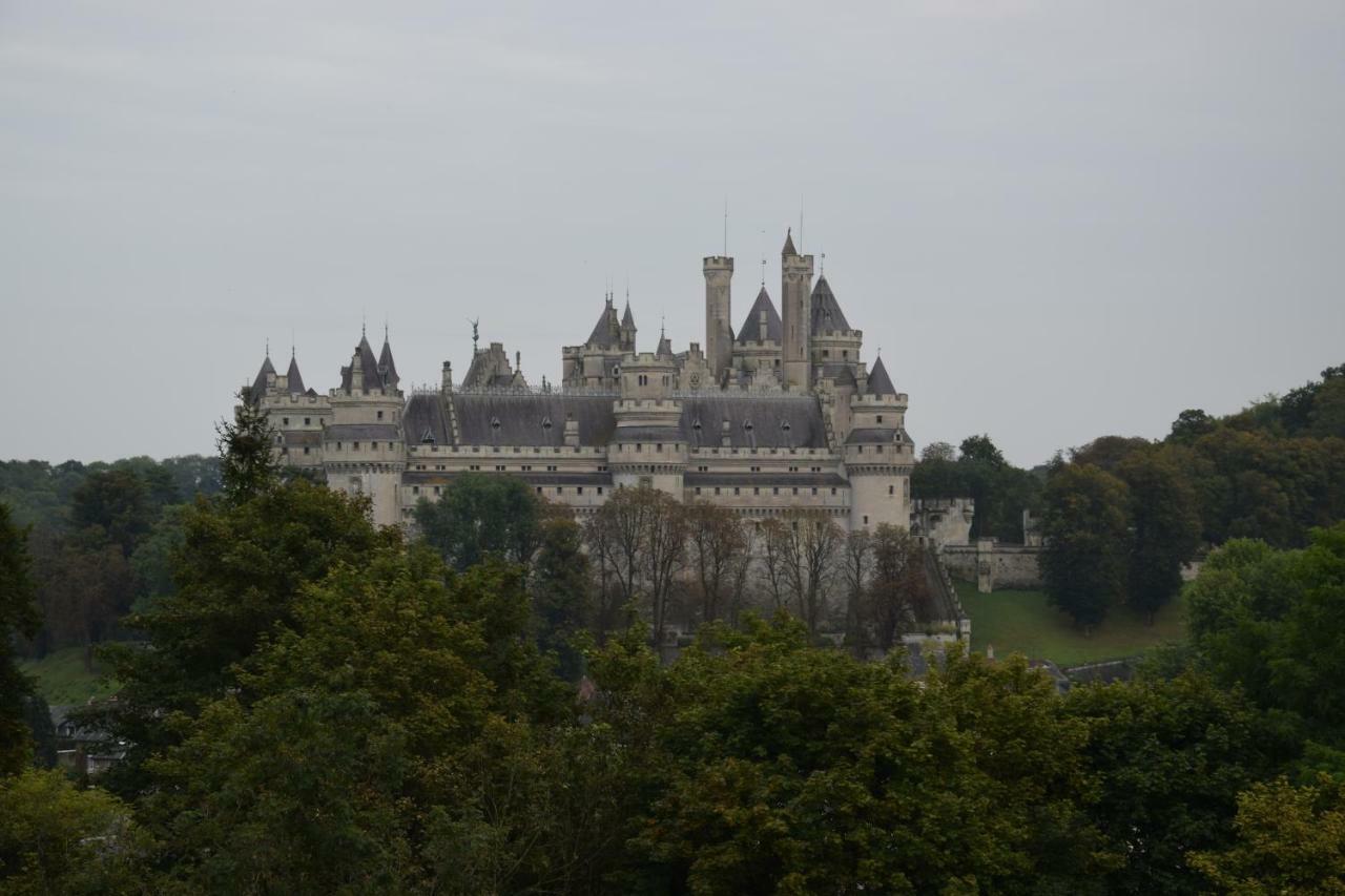 Holiday Home Castle View Pierrefonds Exteriör bild